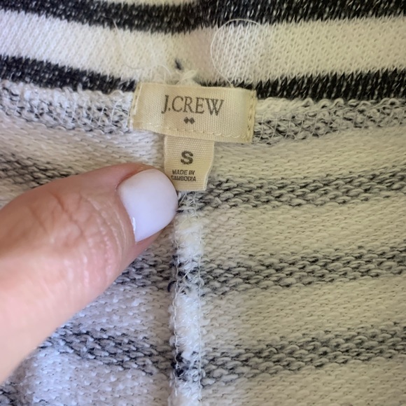 J Crew Shorts Navy Stripe - Picture 2 of 8